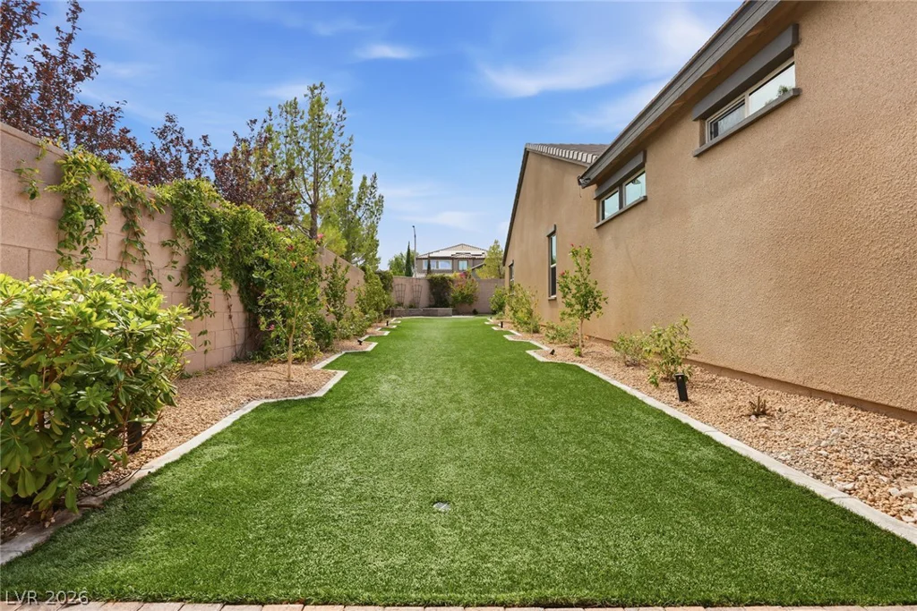 8445 Great Outdoors, Las Vegas, NV 89166