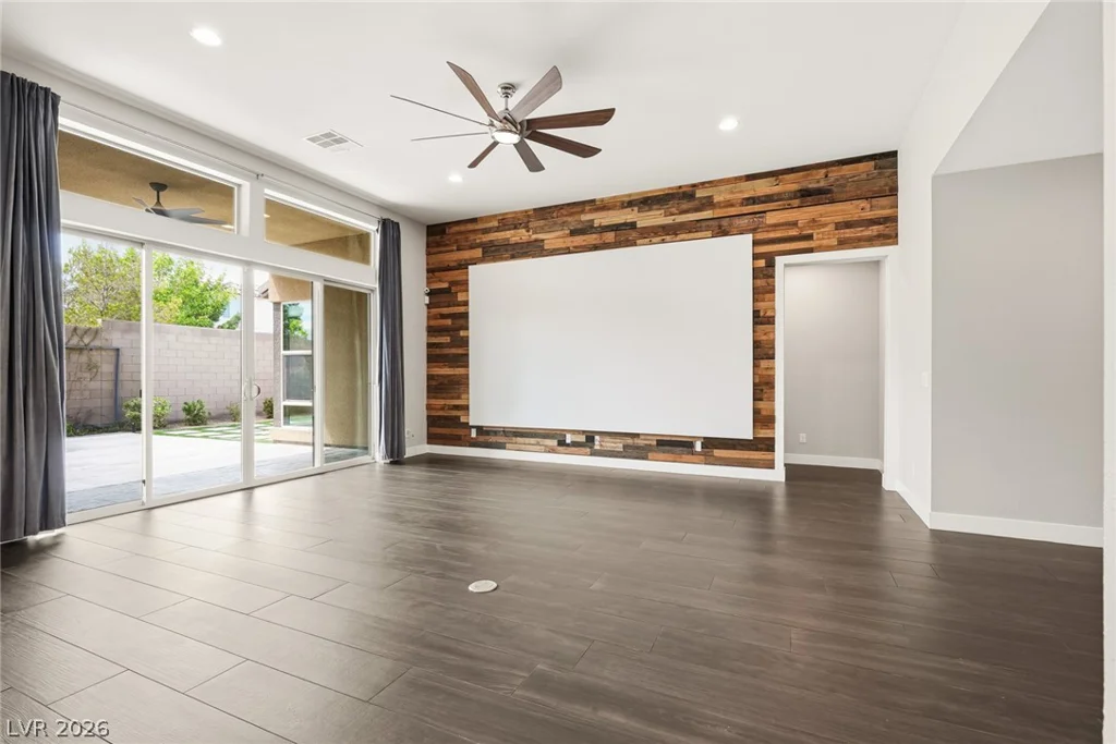 8445 Great Outdoors, Las Vegas, NV 89166