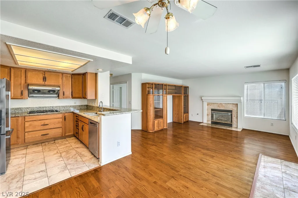 9513 Scenic Sunset, Las Vegas, NV 89117