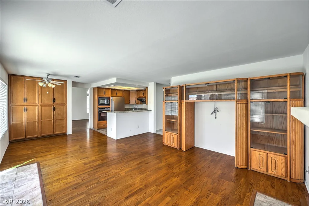 9513 Scenic Sunset, Las Vegas, NV 89117