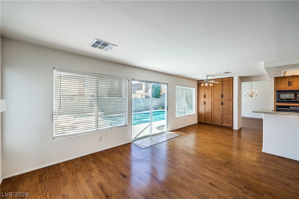 9513 Scenic Sunset, Las Vegas, NV 89117