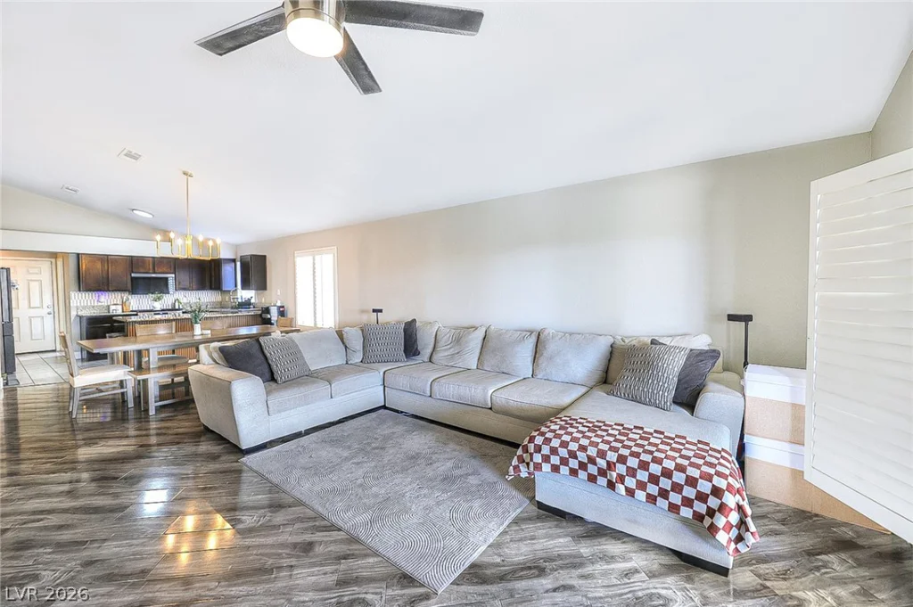 6326 Mount Rainier, Las Vegas, NV 89156