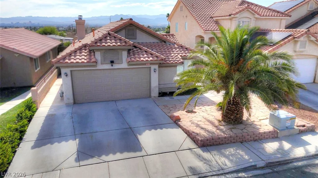 6326 Mount Rainier, Las Vegas, NV 89156