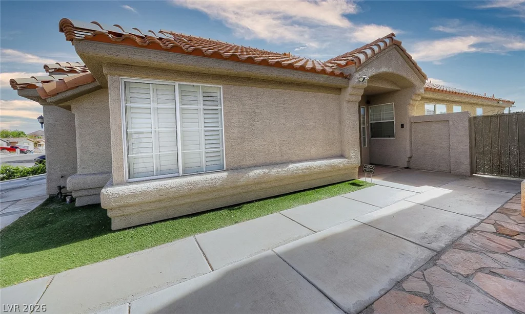 6326 Mount Rainier, Las Vegas, NV 89156