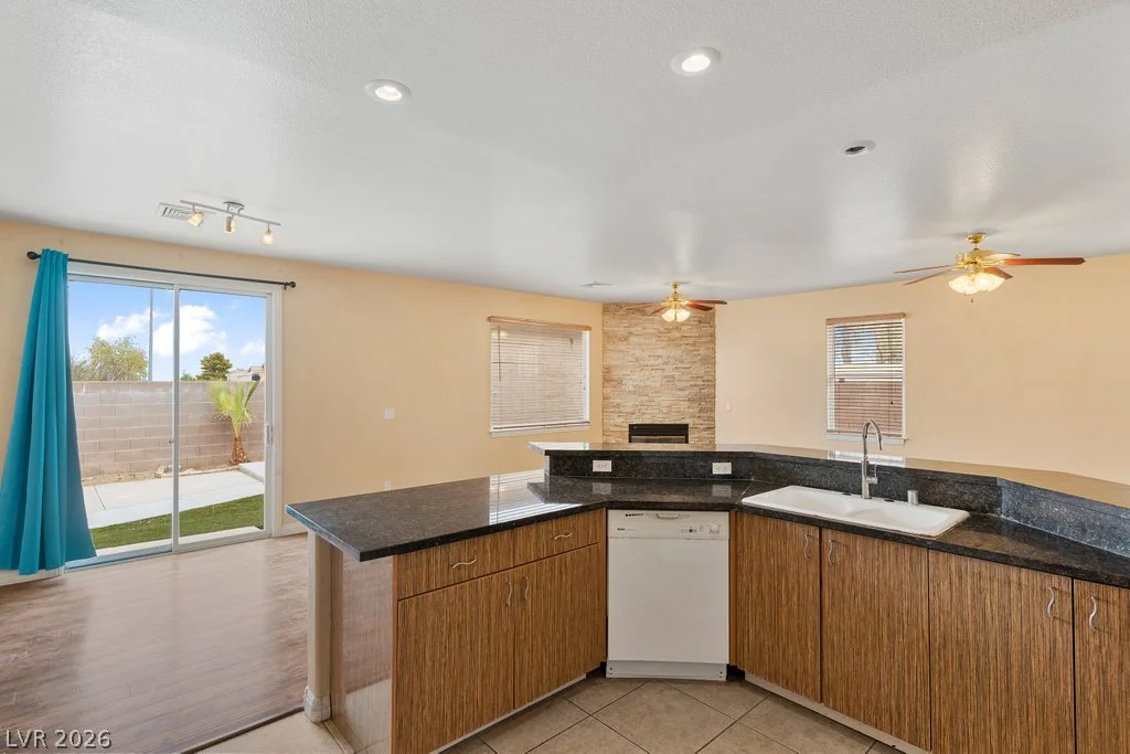 3726 Climbing Rose, Las Vegas, NV 89147