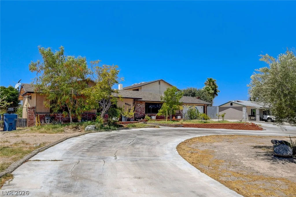 8069 Red Barn, Las Vegas, NV 89123