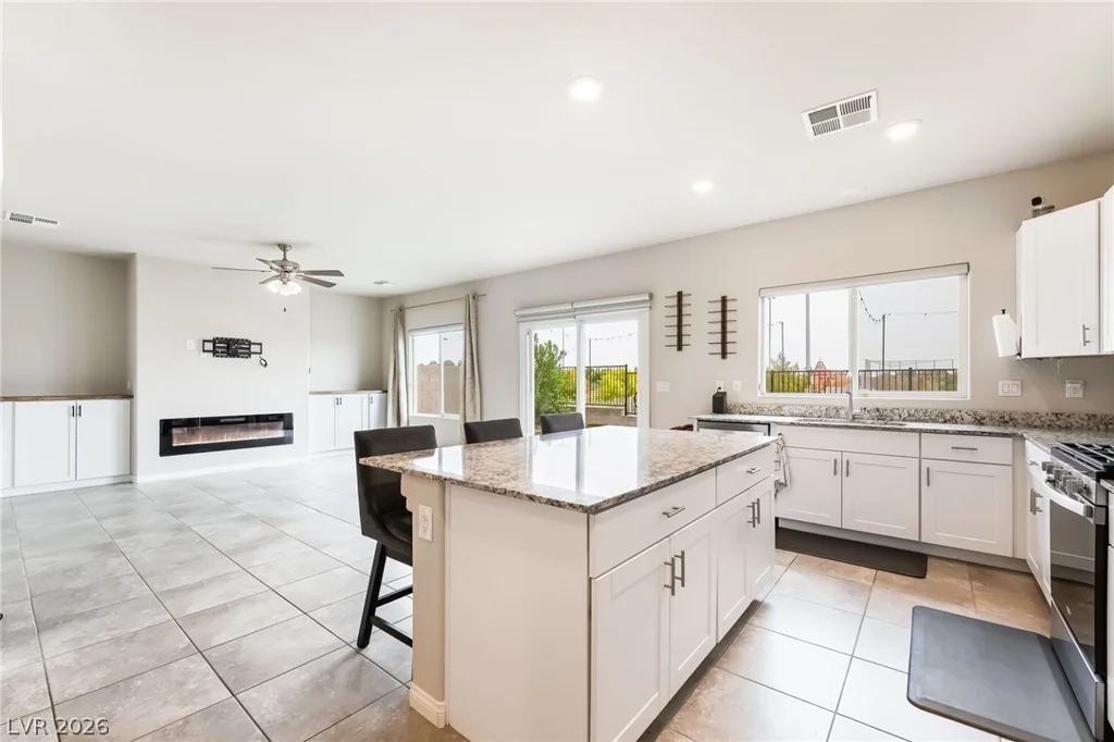 4622 Pointleaf, North Las Vegas, NV 89032