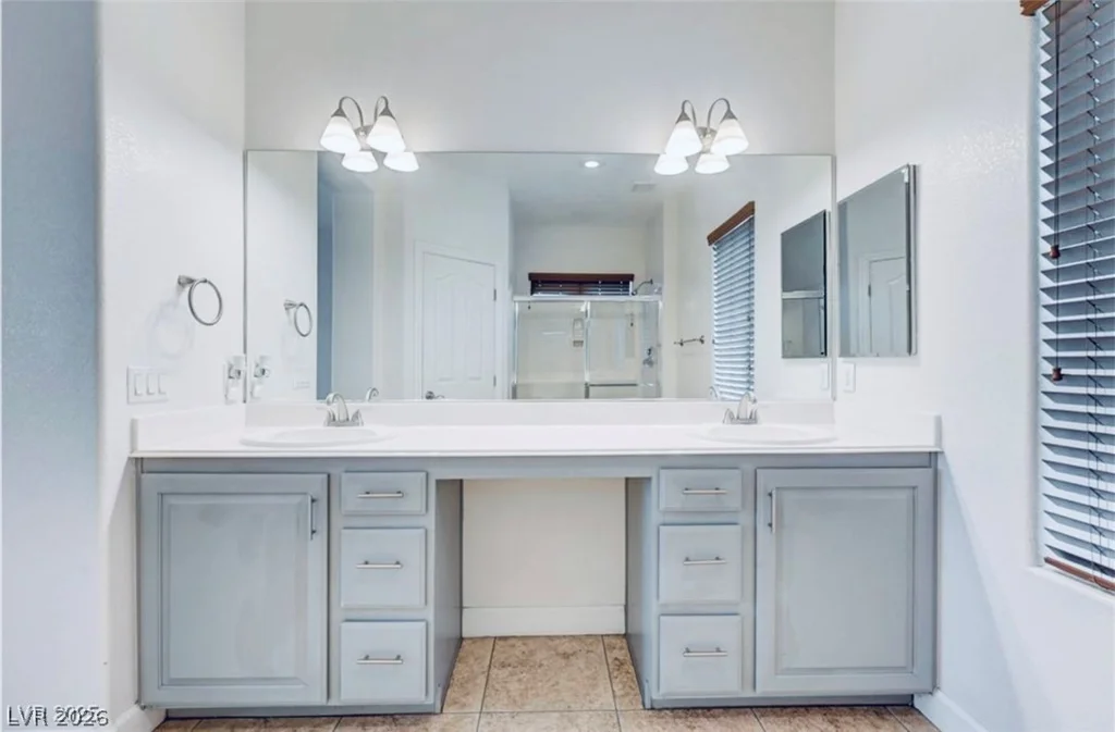 128 Tilbury, Las Vegas, NV 89123