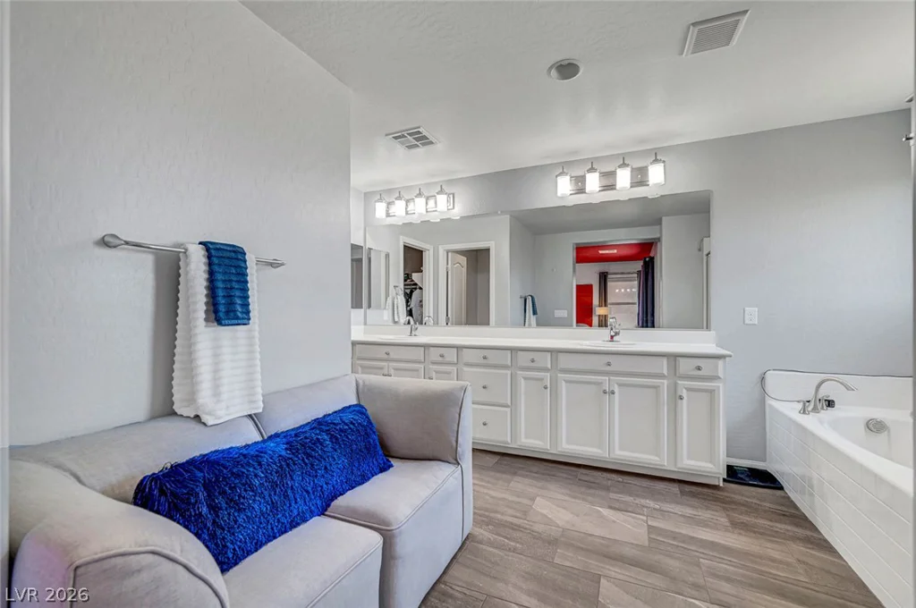 10840 Woods Hole Bay, Las Vegas, NV 89179