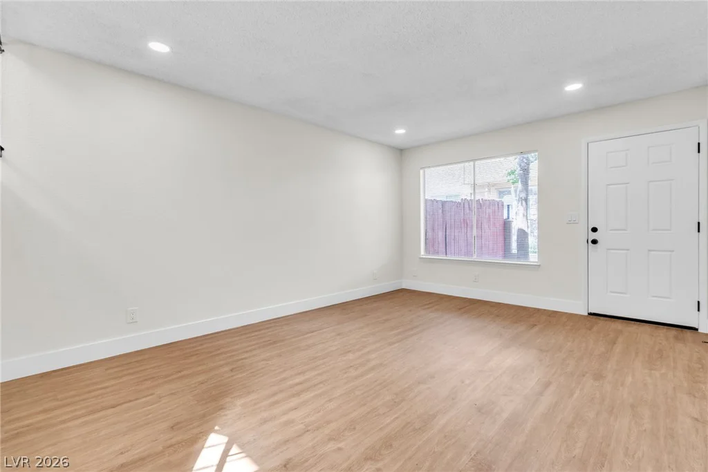 2256 Tall Pine, Las Vegas, NV 89108