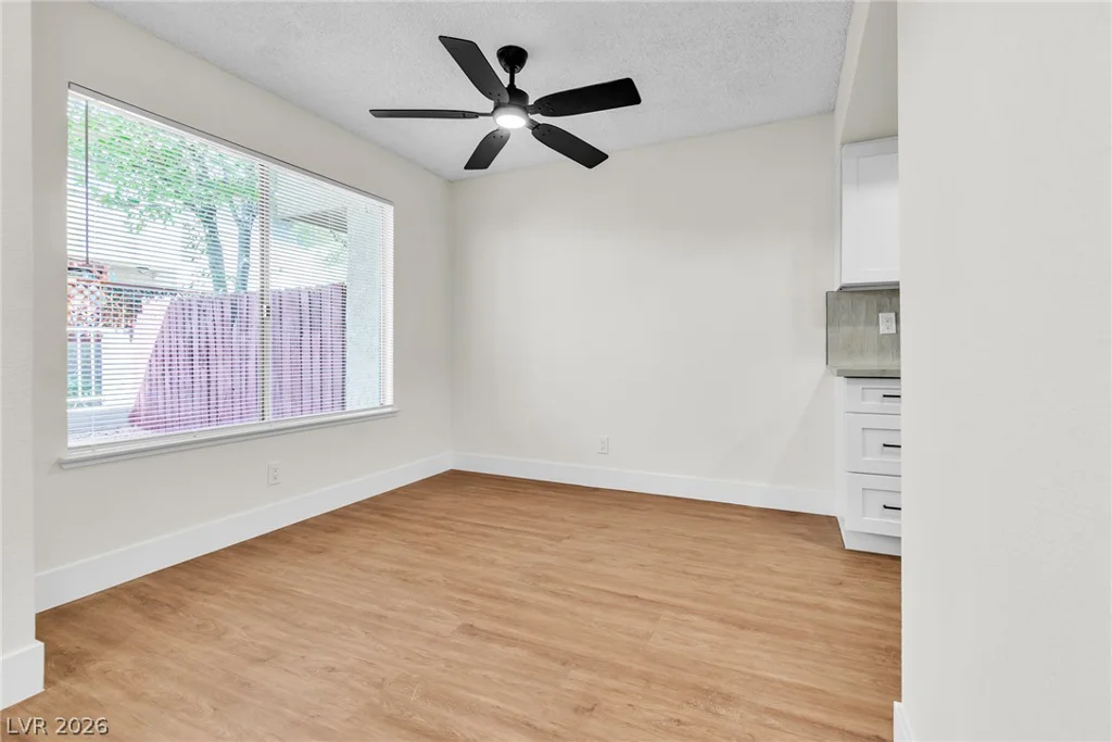 2256 Tall Pine, Las Vegas, NV 89108
