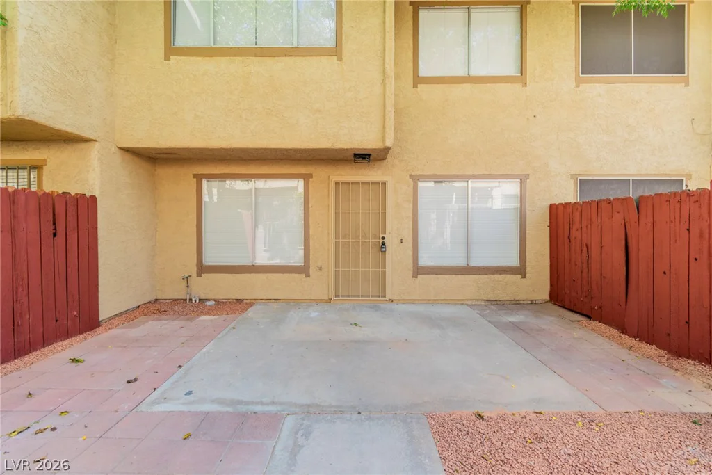 2256 Tall Pine, Las Vegas, NV 89108