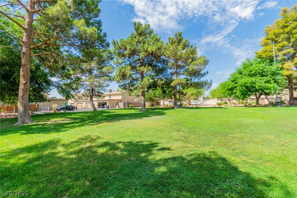 2256 Tall Pine, Las Vegas, NV 89108