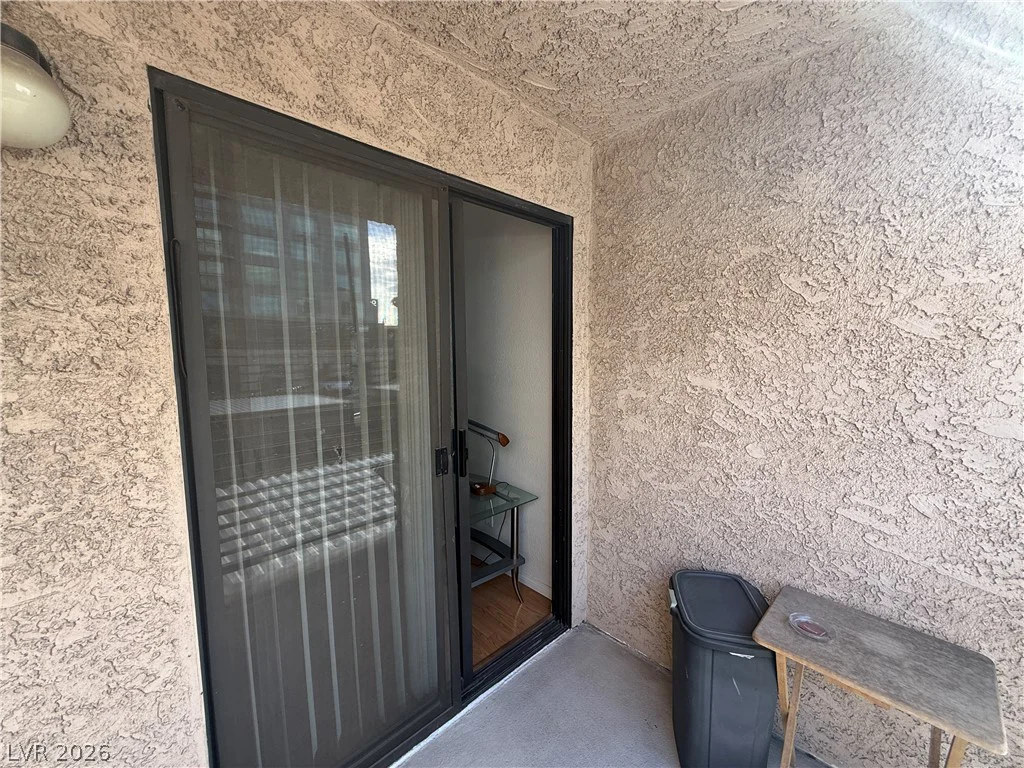 460 Elm, Las Vegas, NV 89169