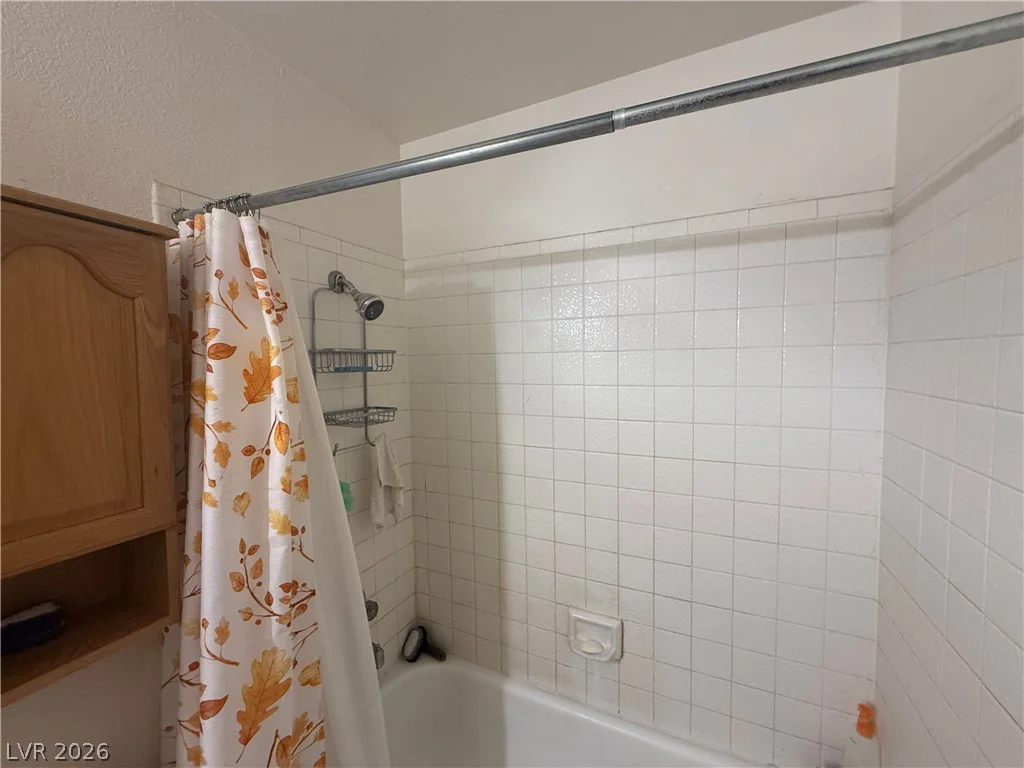 460 Elm, Las Vegas, NV 89169