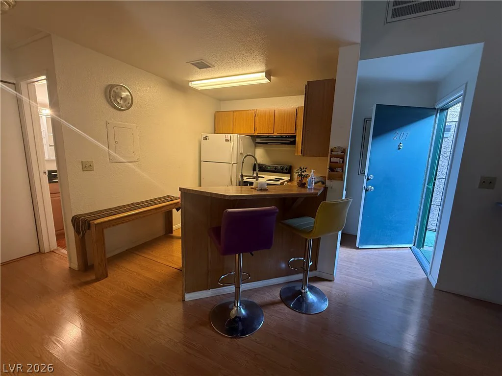 460 Elm, Las Vegas, NV 89169
