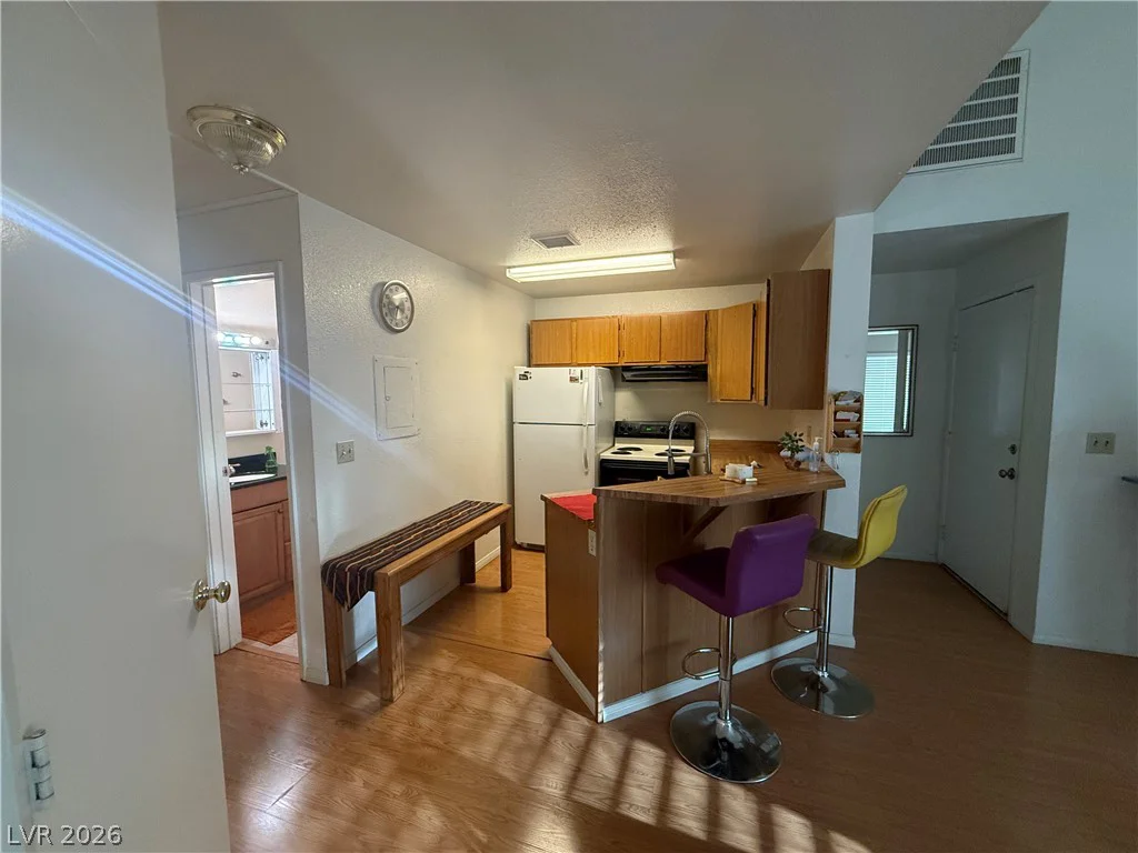 460 Elm, Las Vegas, NV 89169