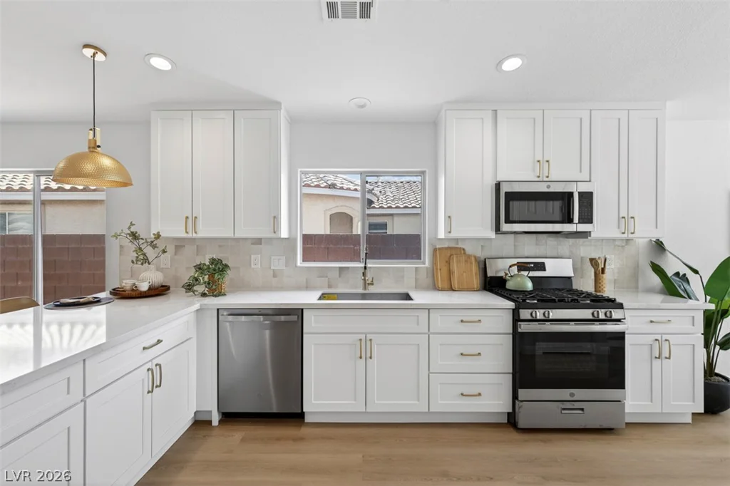 6668 Arctic Breeze, North Las Vegas, NV 89084
