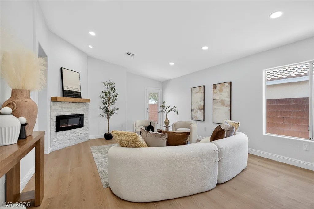 6668 Arctic Breeze, North Las Vegas, NV 89084