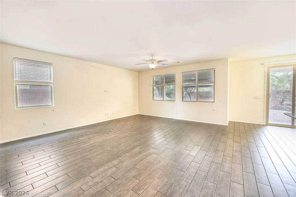 10647 Hyde Corner, Las Vegas, NV 89166