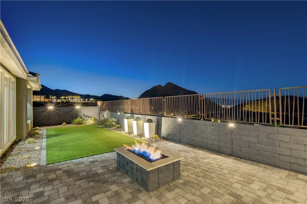 2720 Free Formed, Las Vegas, NV 89138