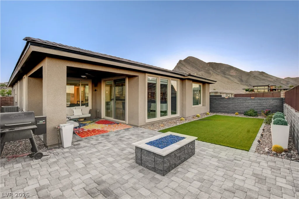 2720 Free Formed, Las Vegas, NV 89138