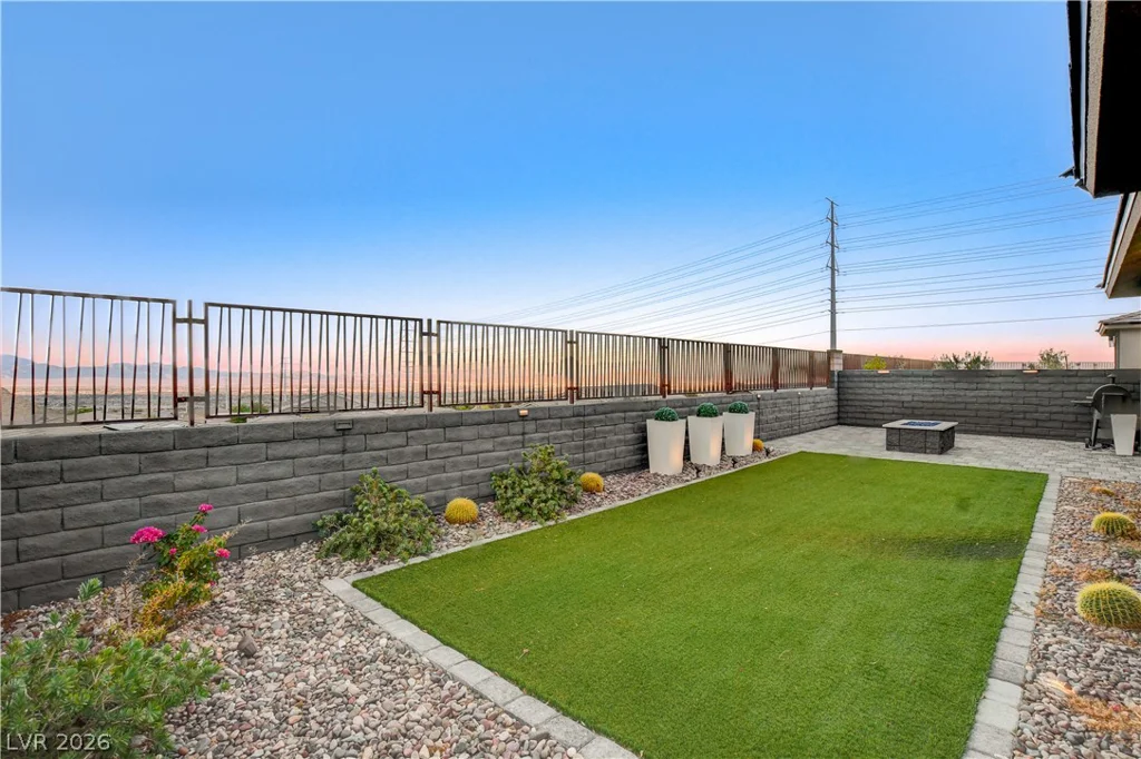 2720 Free Formed, Las Vegas, NV 89138