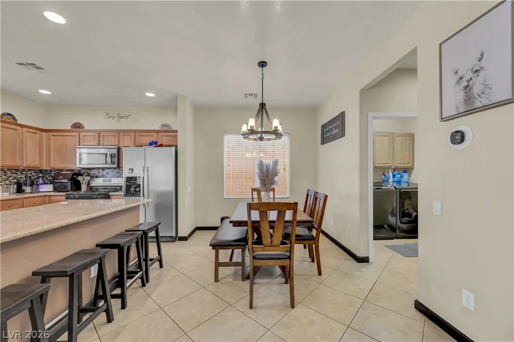 2660 Strichen, Henderson, NV 89044