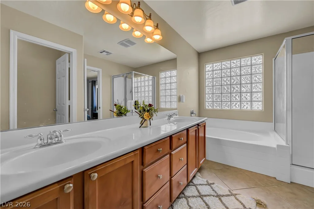 2660 Strichen, Henderson, NV 89044