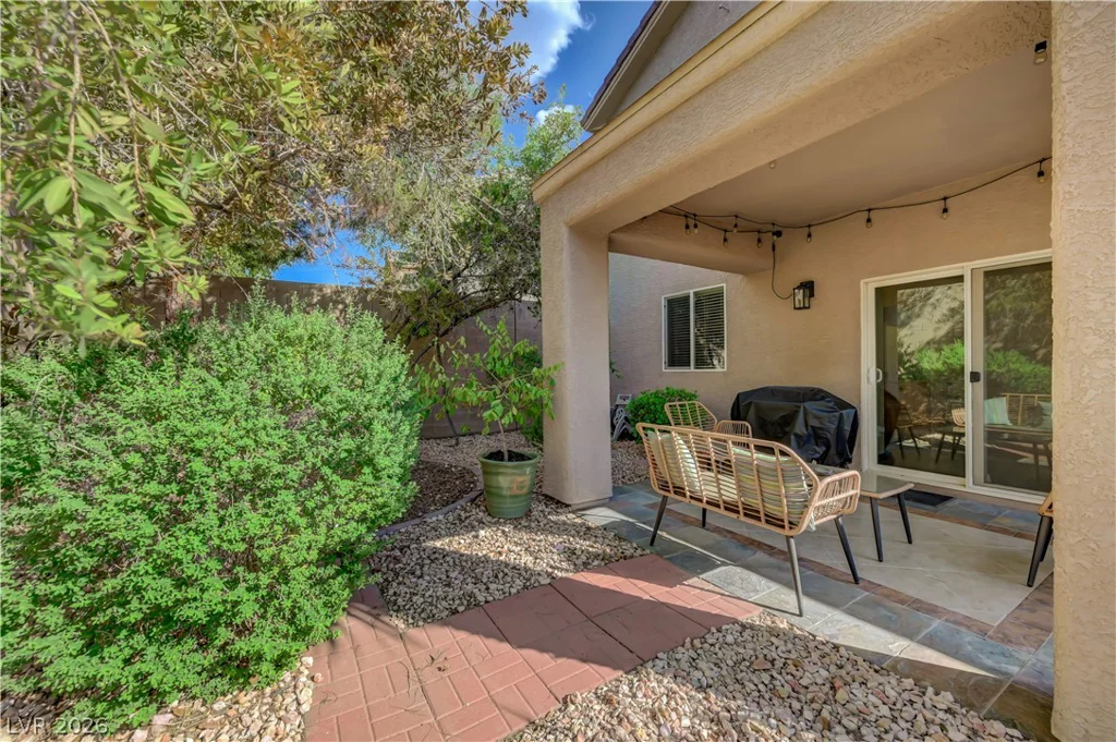2660 Strichen, Henderson, NV 89044