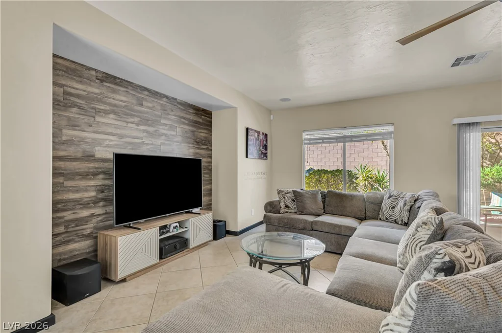 2660 Strichen, Henderson, NV 89044