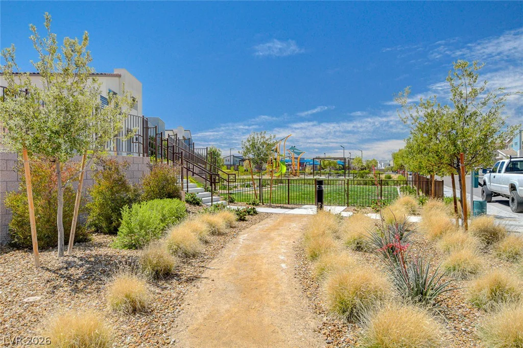 2660 Strichen, Henderson, NV 89044