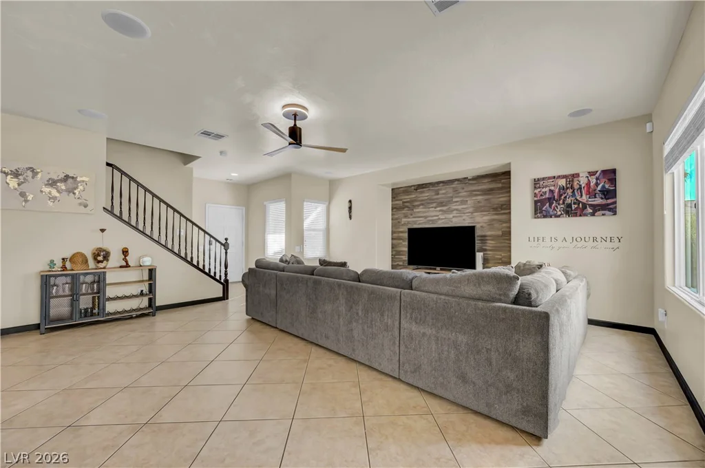 2660 Strichen, Henderson, NV 89044