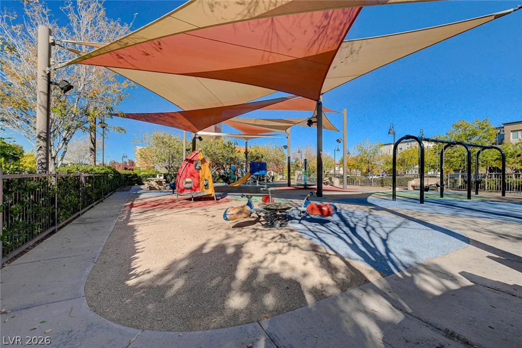 2660 Strichen, Henderson, NV 89044