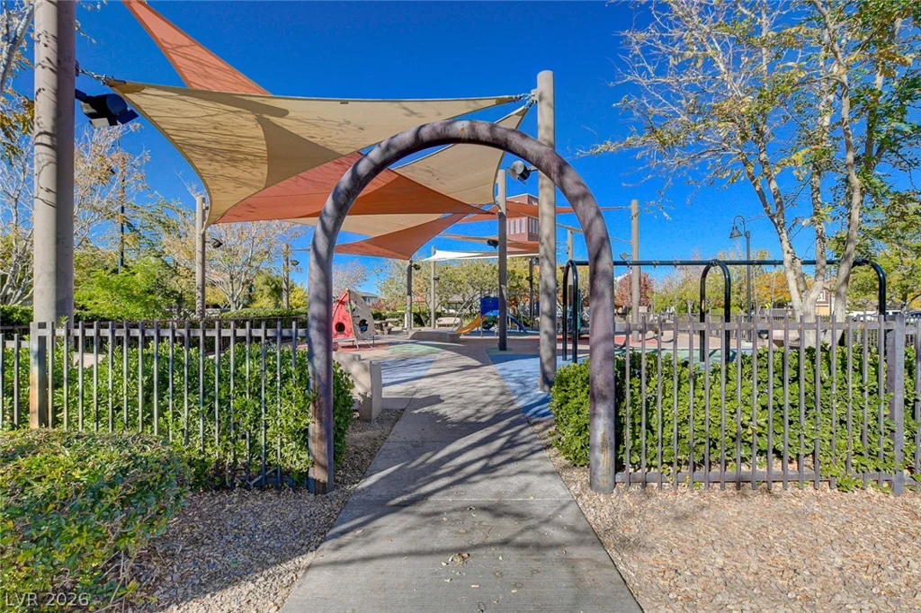 2660 Strichen, Henderson, NV 89044