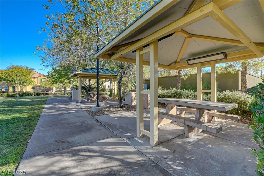 2660 Strichen, Henderson, NV 89044