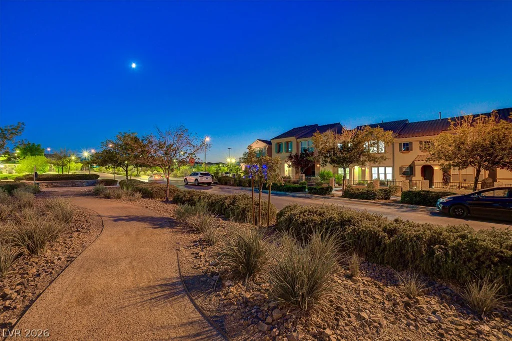 2660 Strichen, Henderson, NV 89044