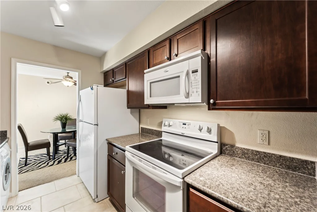 2867 Geary, Las Vegas, NV 89109