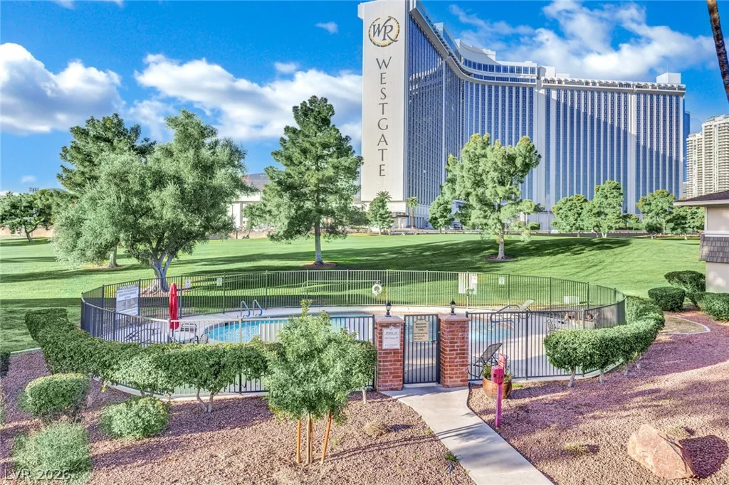 2867 Geary, Las Vegas, NV 89109