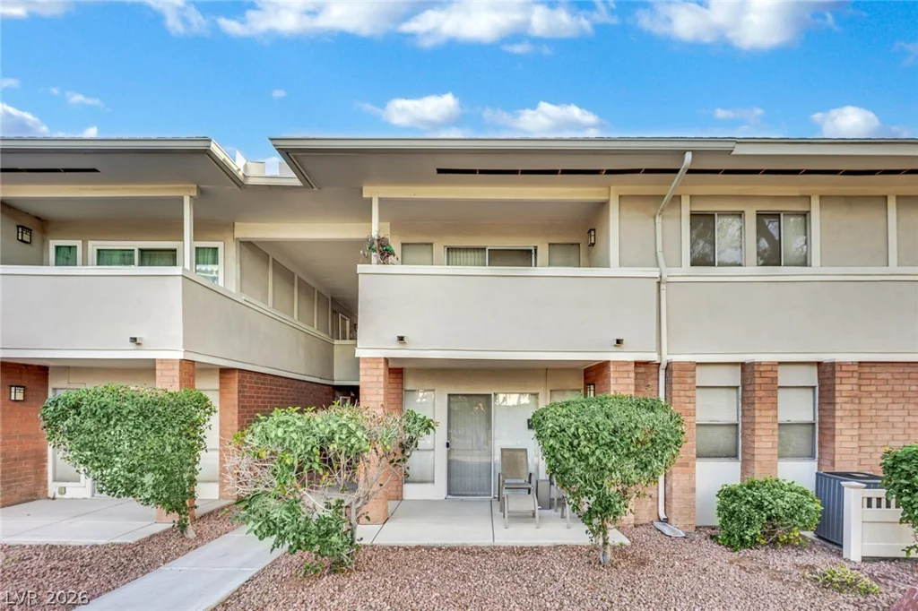 2867 Geary, Las Vegas, NV 89109