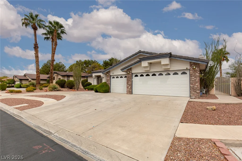 7512 Alamo Summit, Las Vegas, NV 89129