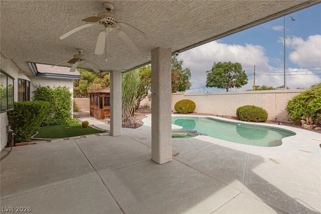 7512 Alamo Summit, Las Vegas, NV 89129