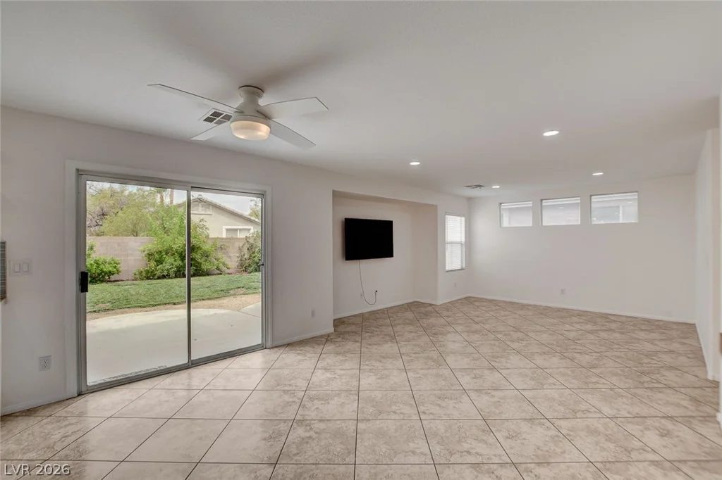 10424 Trailing Dalea, Las Vegas, NV 89135