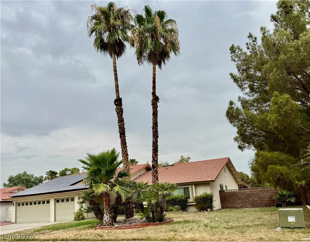 1720 Carlos, Las Vegas, NV 89123