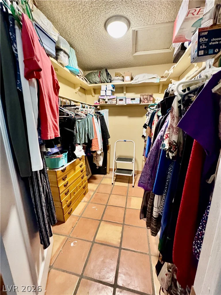 1720 Carlos, Las Vegas, NV 89123