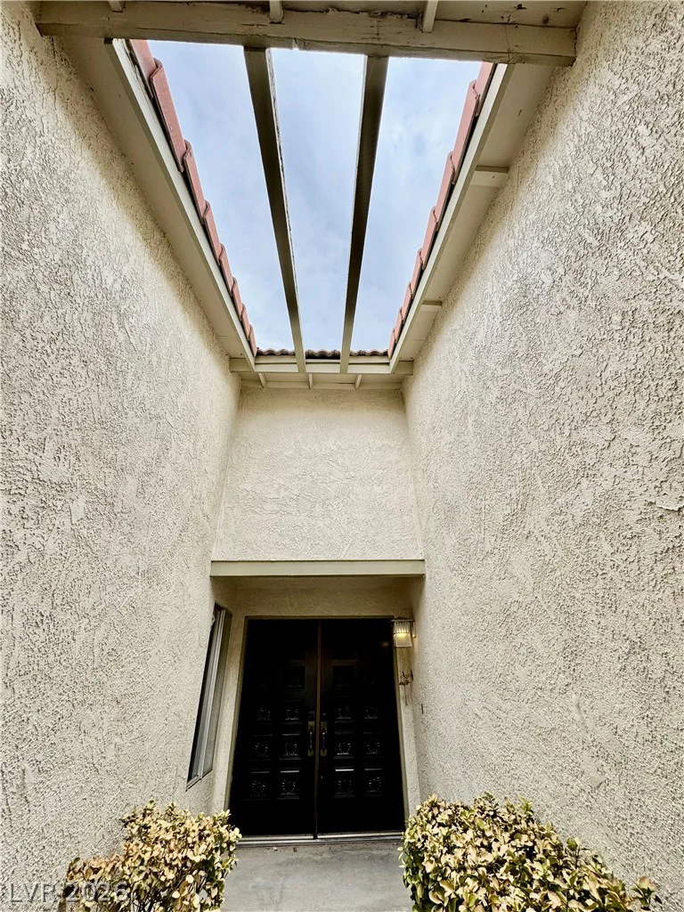 1720 Carlos, Las Vegas, NV 89123