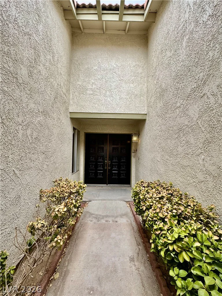 1720 Carlos, Las Vegas, NV 89123