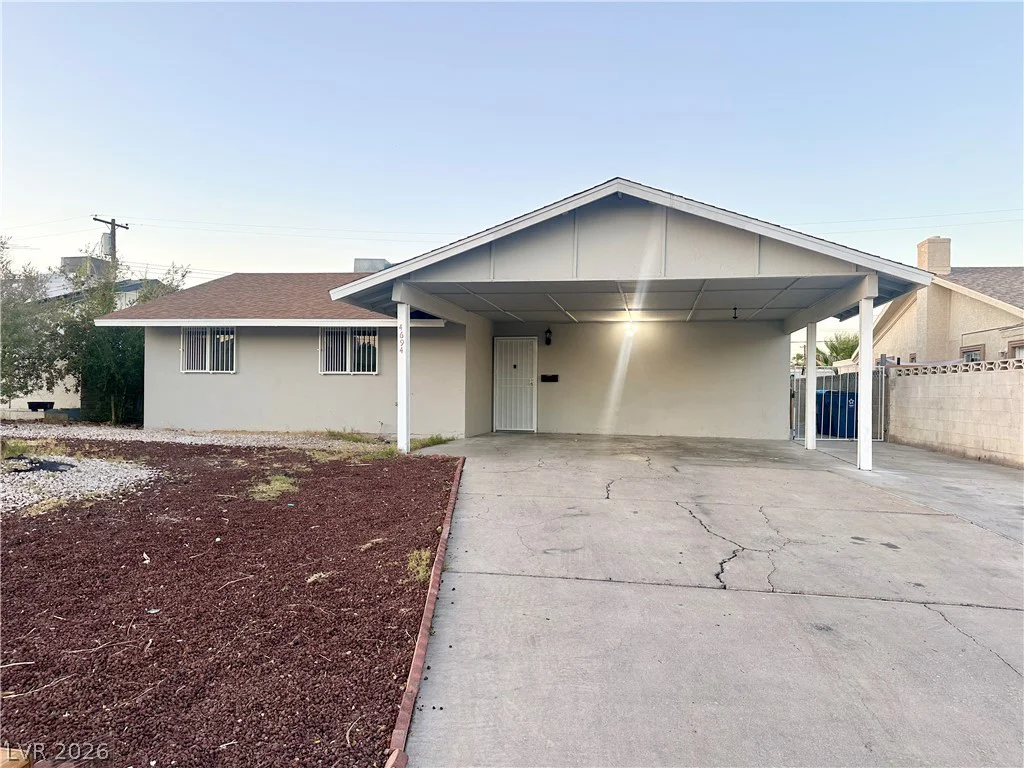 4694 Dennis, Las Vegas, NV 89121