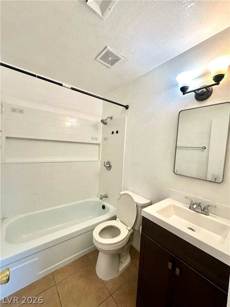 4694 Dennis, Las Vegas, NV 89121