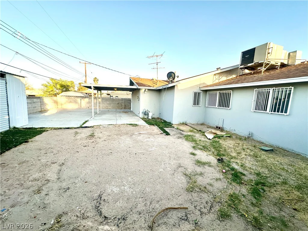 4694 Dennis, Las Vegas, NV 89121